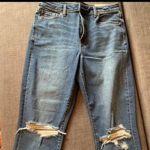 American Eagle Mom Jeans